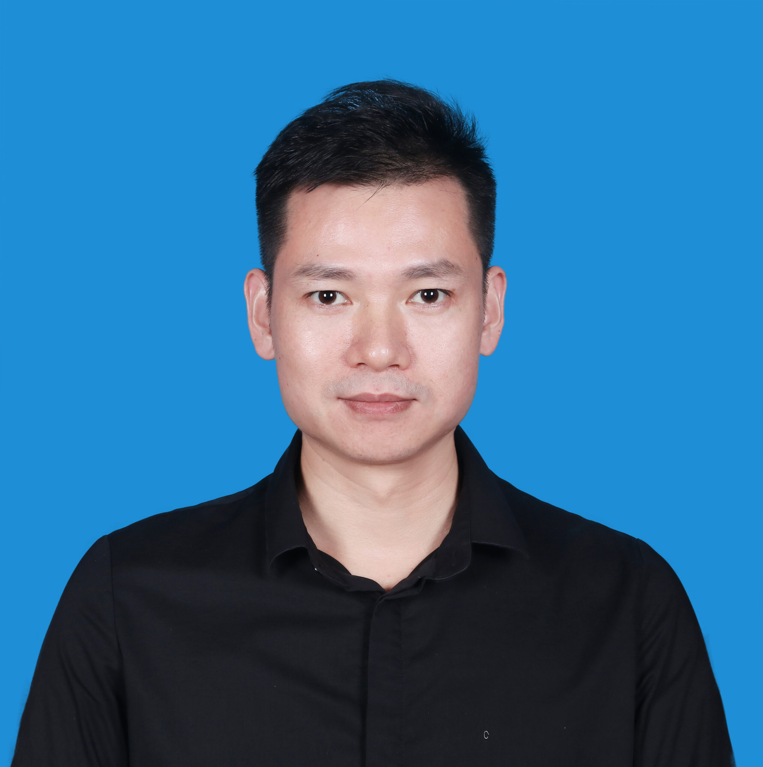常务副会长：李汉威